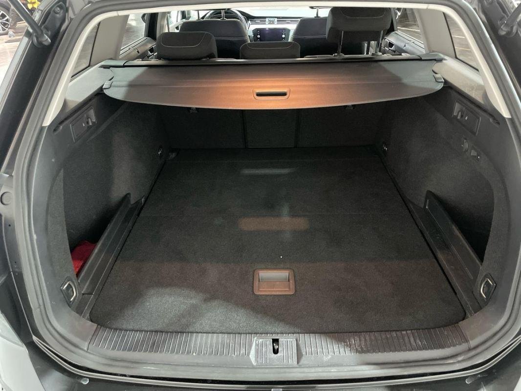 Volkswagen Passat SW - Photo 31