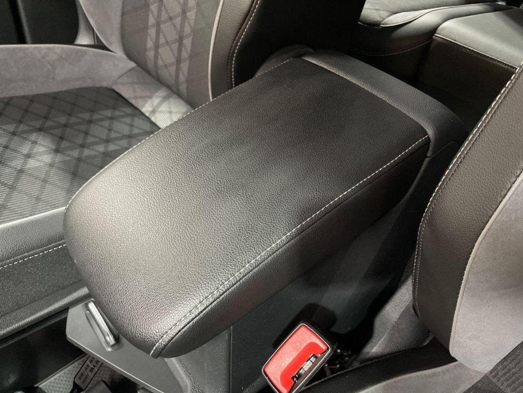 Volkswagen Tiguan - Photo 12