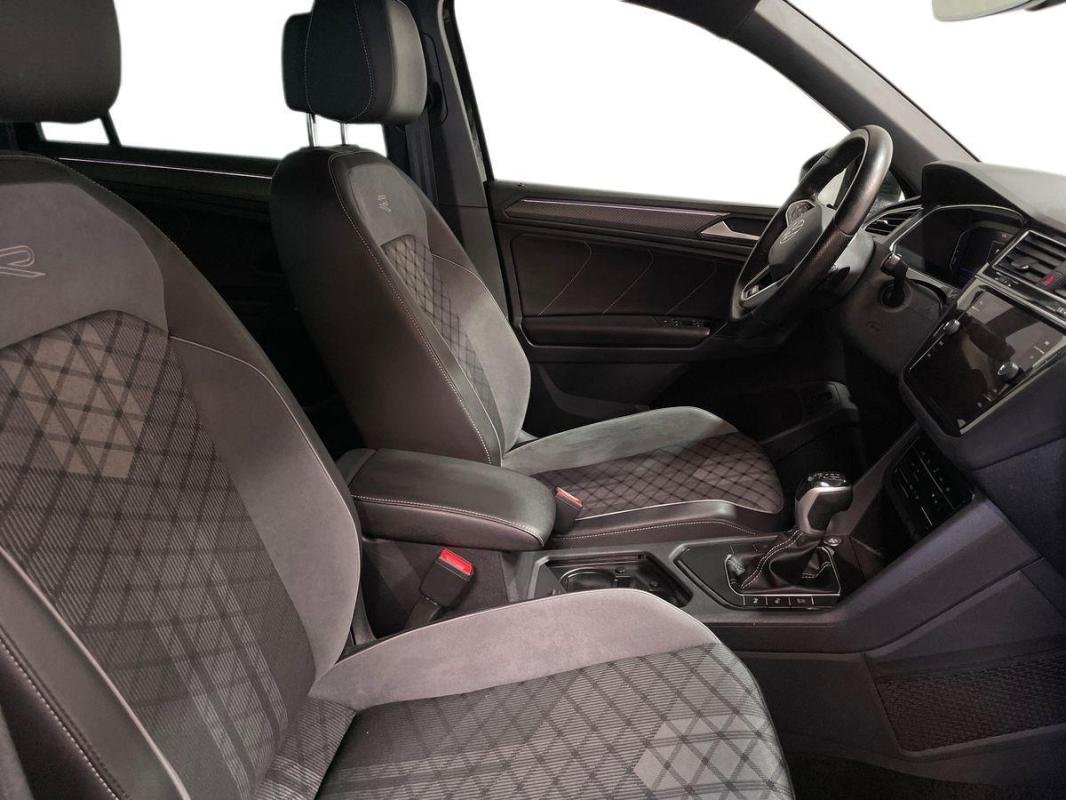 Volkswagen Tiguan - Photo 13