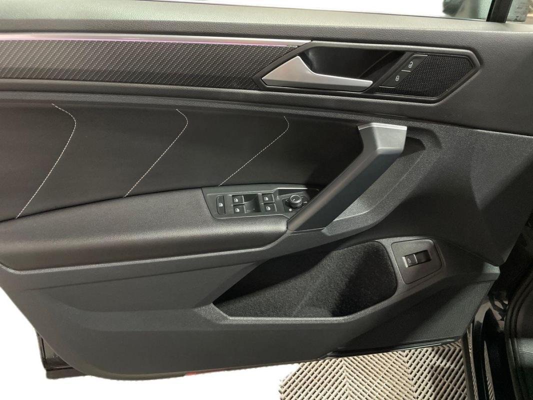 Volkswagen Tiguan - Photo 15