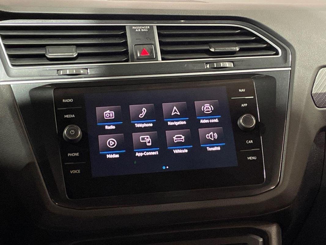 Volkswagen Tiguan - Photo 16