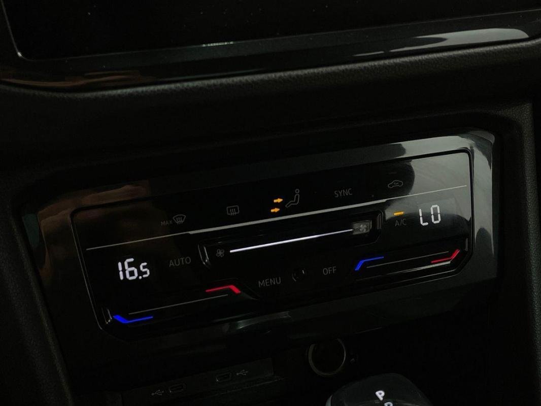 Volkswagen Tiguan - Photo 19