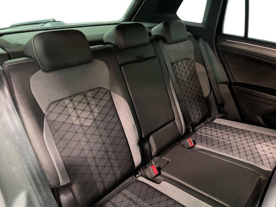 Volkswagen Tiguan - Photo 23