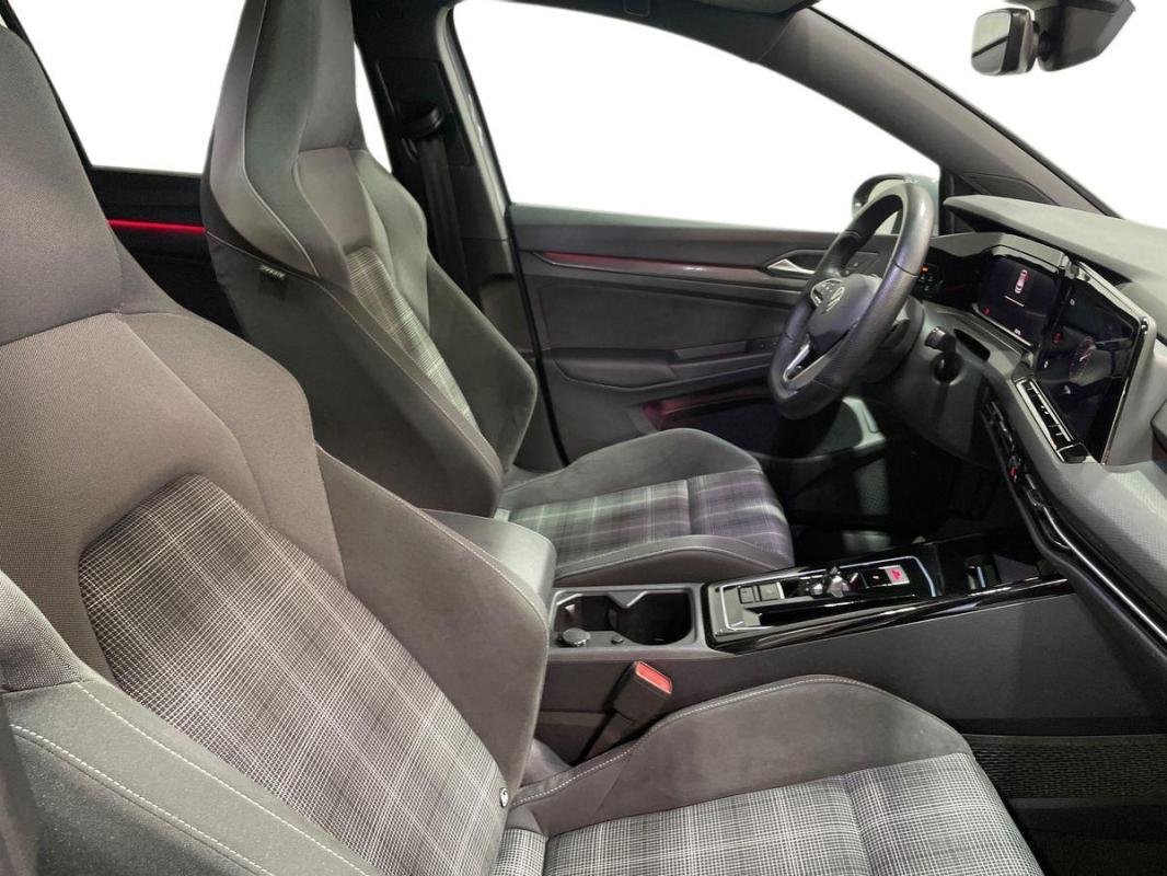Volkswagen Golf - Photo 13