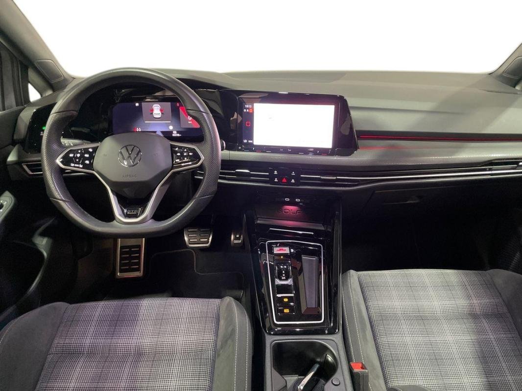 Volkswagen Golf - Photo 8
