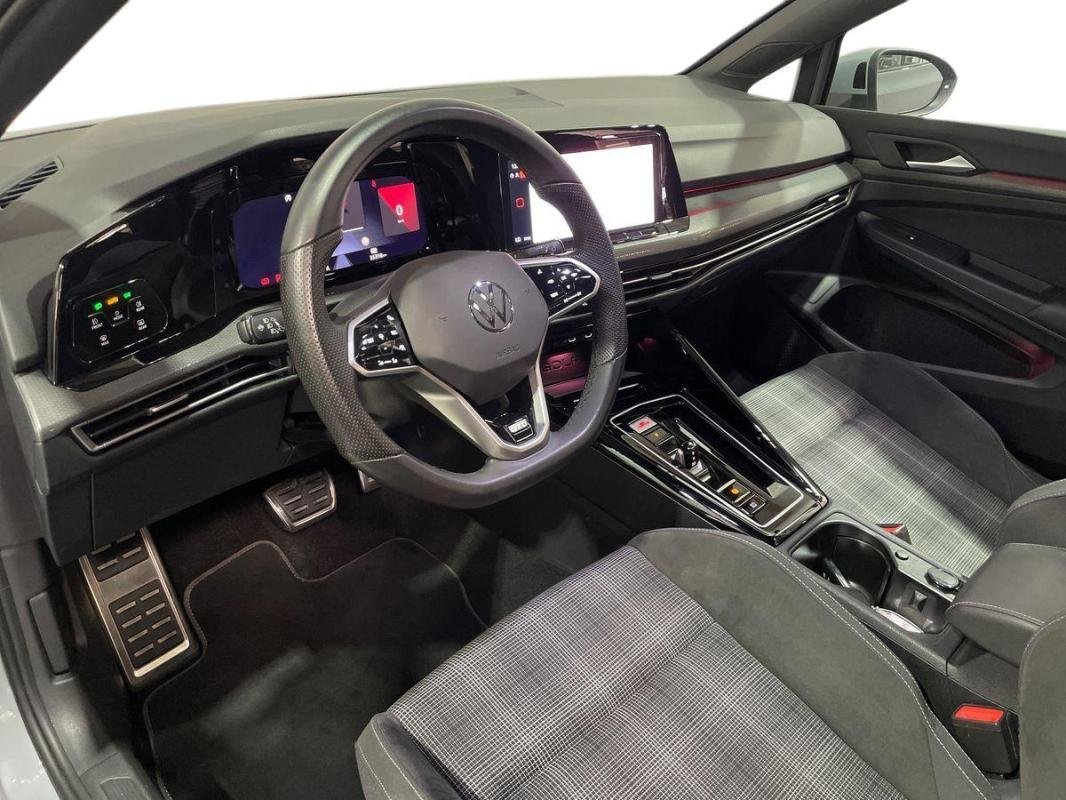 Volkswagen Golf - Photo 9