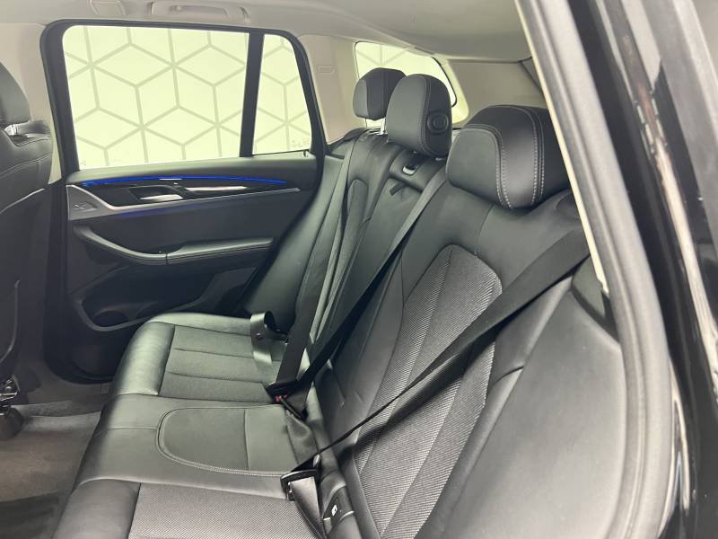 BMW X3 - Photo 24