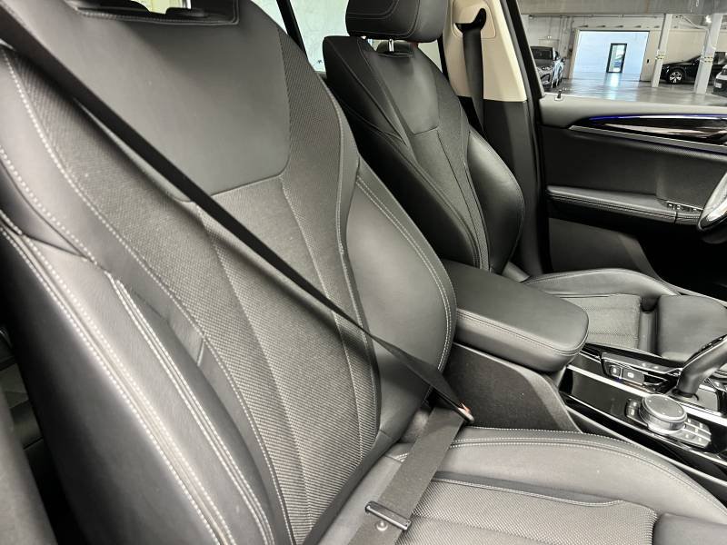 BMW X3 - Photo 32