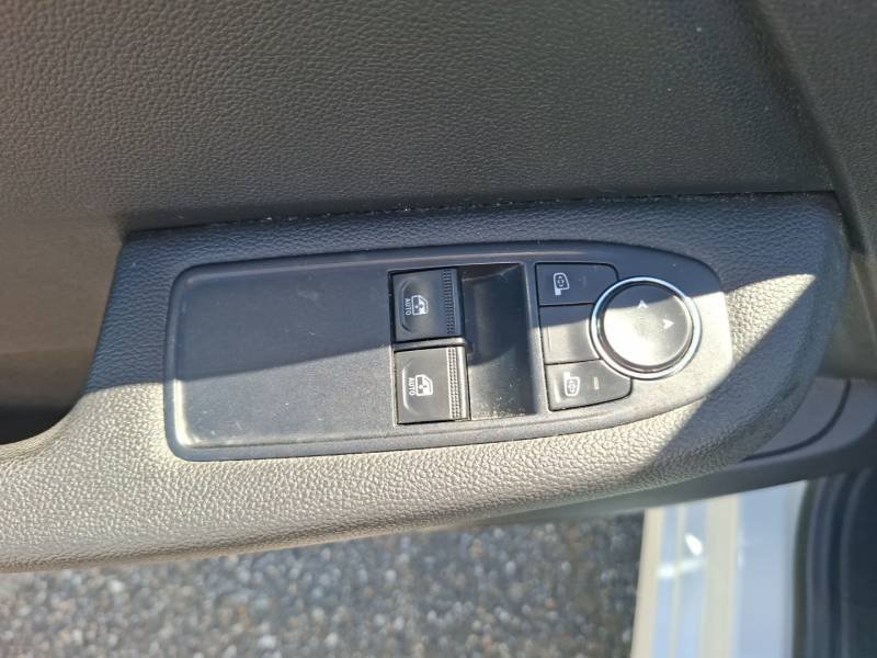 Renault Clio - Photo 17