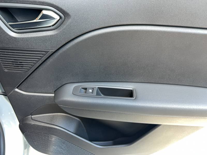 Renault Captur - Photo 10