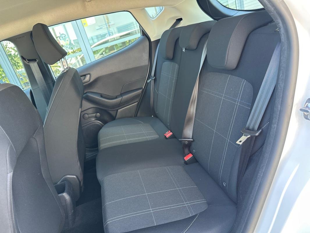 Ford Fiesta - Photo 14