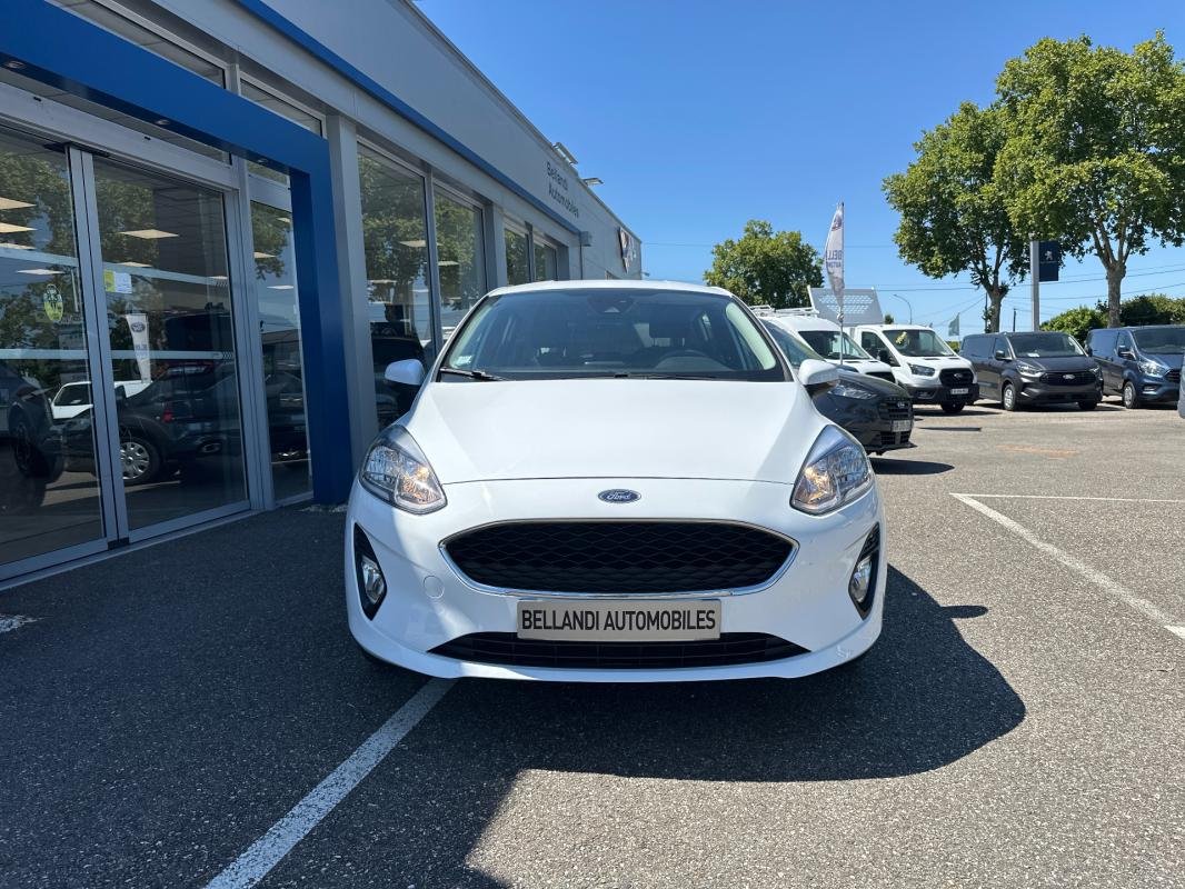 Ford Fiesta - Photo 2