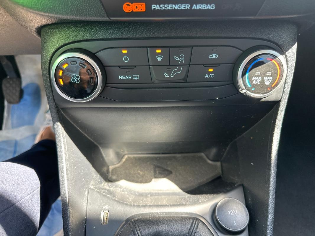 Ford Fiesta - Photo 28