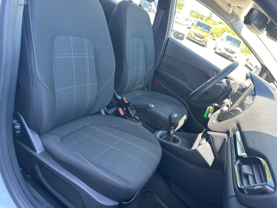 Ford Fiesta - Photo 11