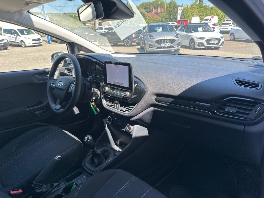 Ford Fiesta - Photo 12