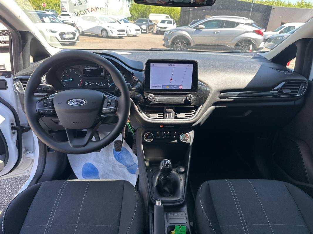 Ford Fiesta - Photo 19