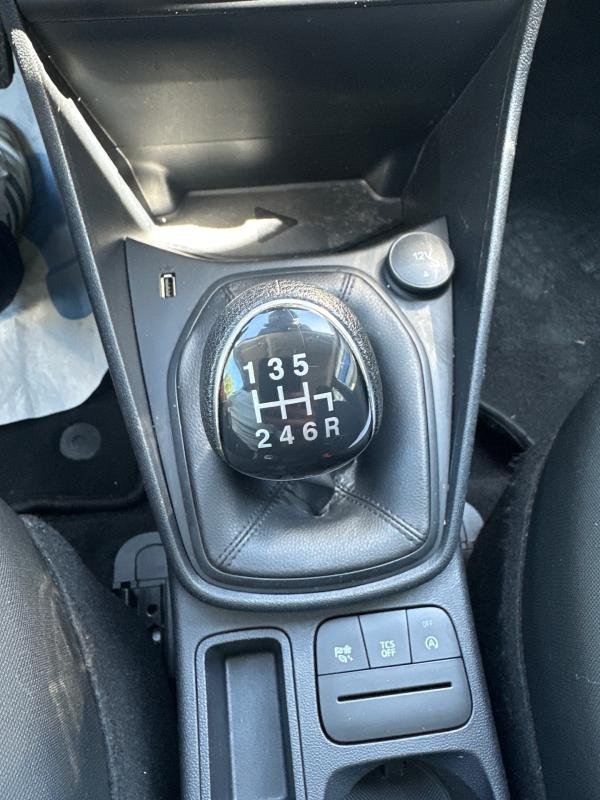 Ford Fiesta - Photo 28