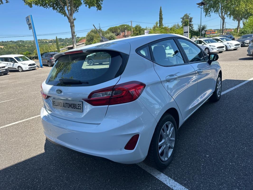 Ford Fiesta - Photo 4