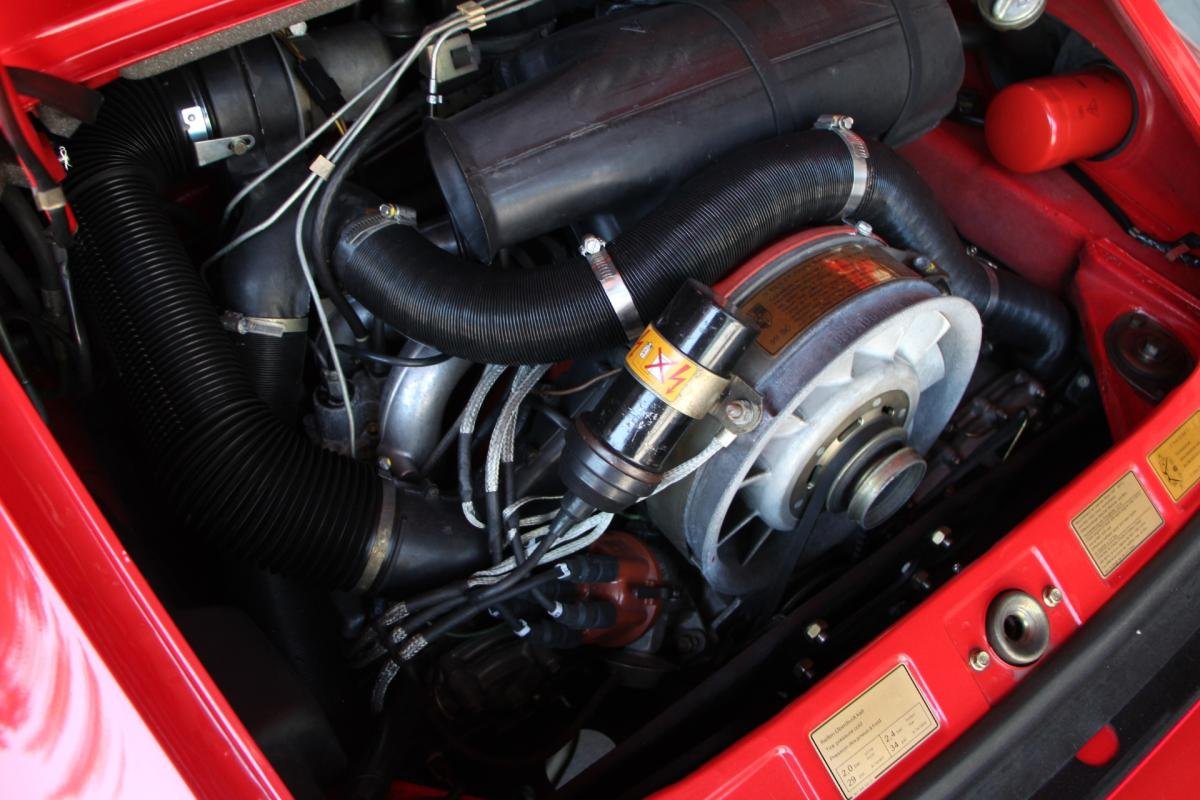 Porsche 911 - Photo 24