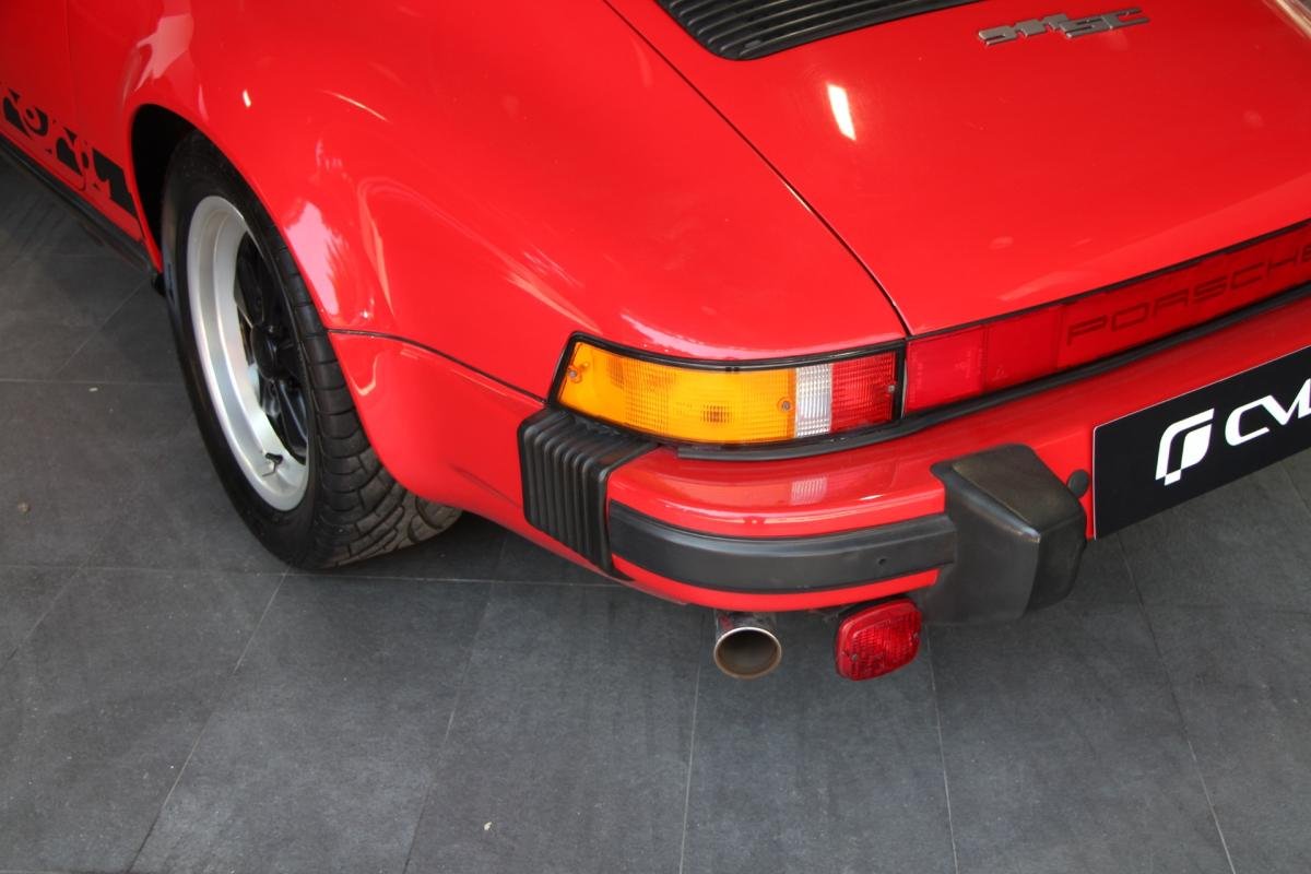 Porsche 911 - Photo 6