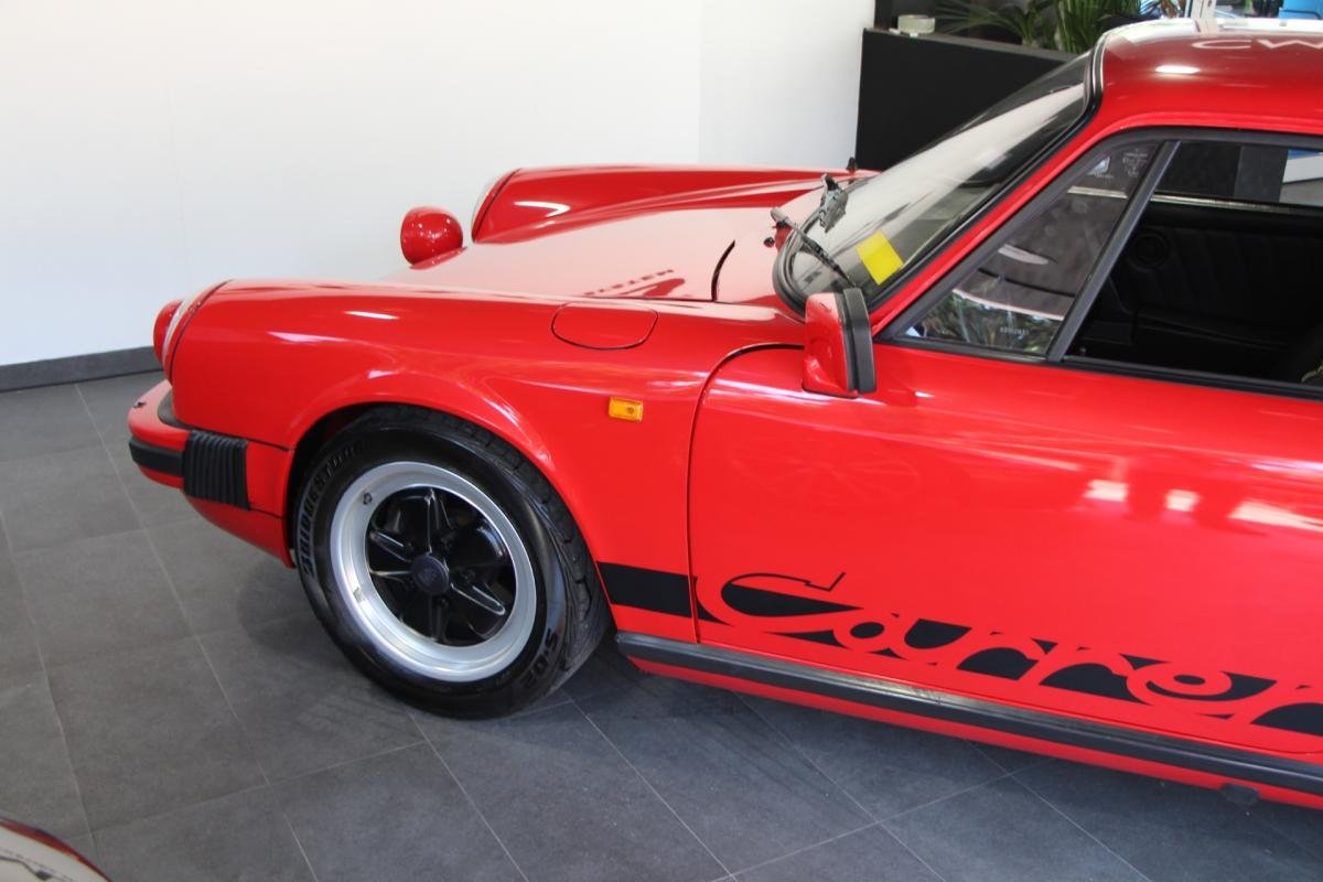 Porsche 911 - Photo 7