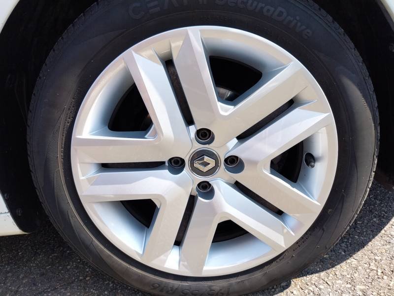 Renault Clio - Photo 13