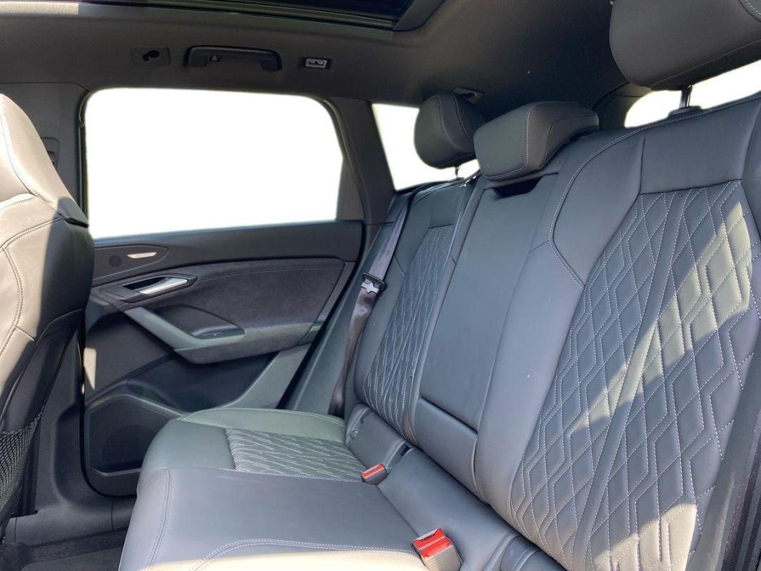 Audi SQ6 e-tron - Photo 11
