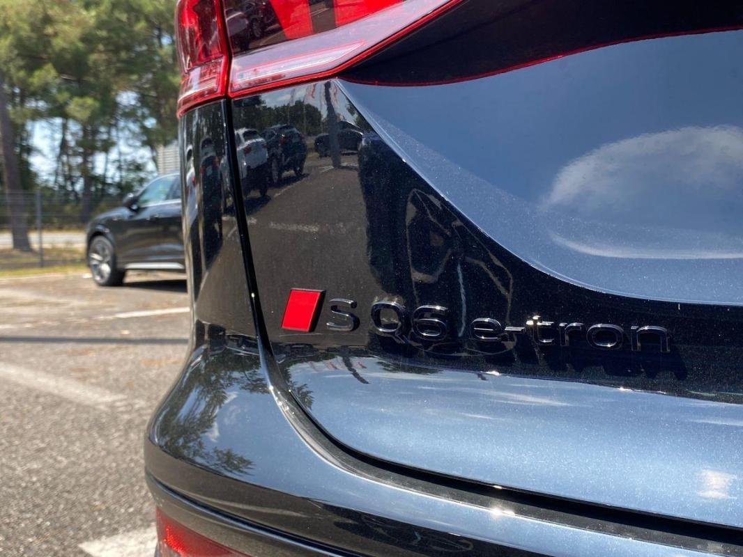 Audi SQ6 e-tron - Photo 14