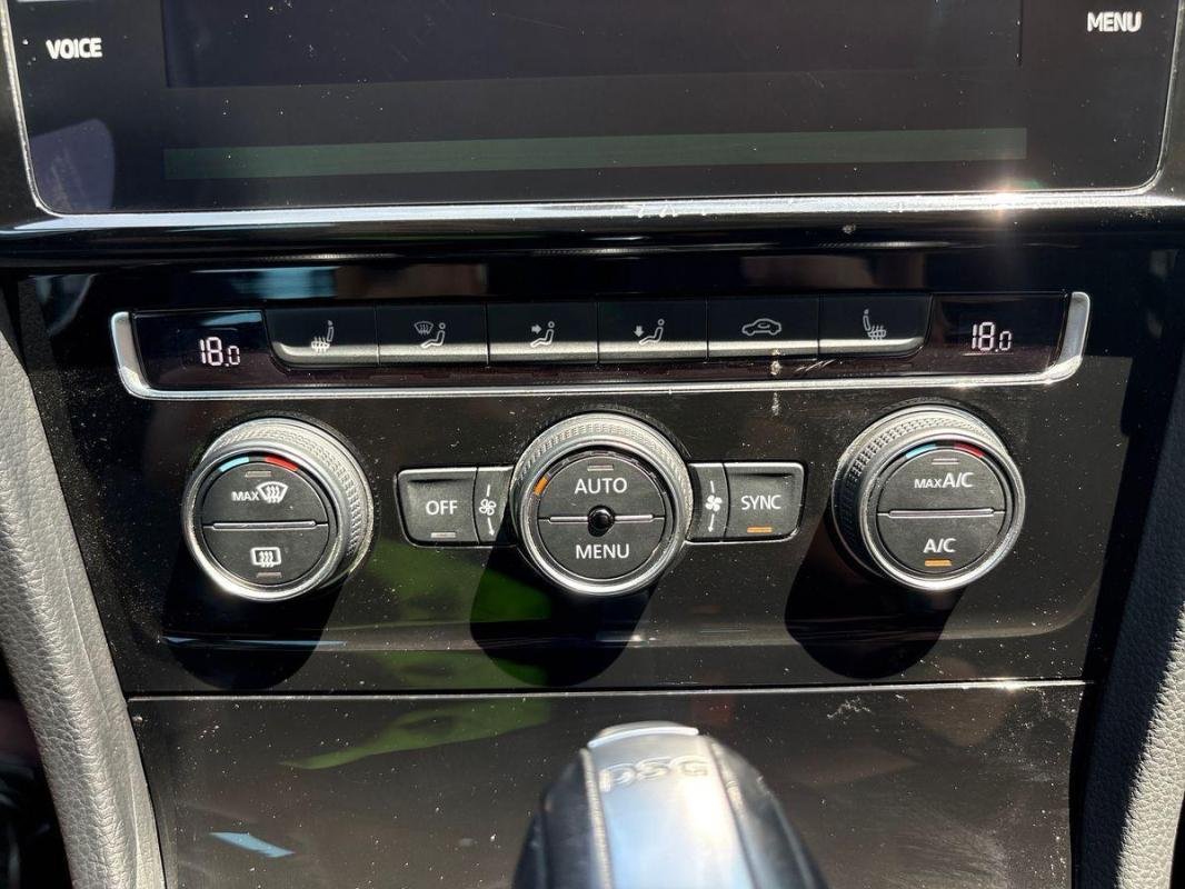 Volkswagen Golf - Photo 19