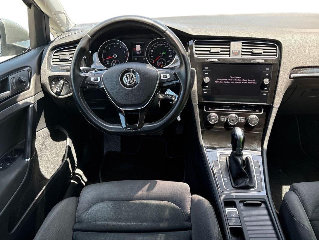 Volkswagen Golf - Photo 24