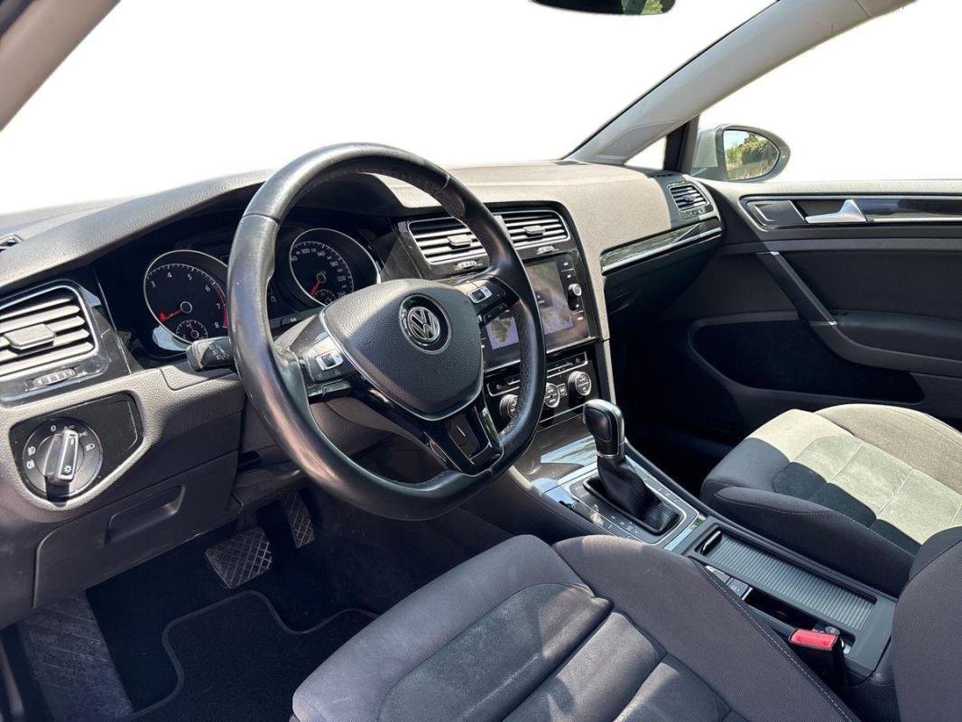 Volkswagen Golf - Photo 9