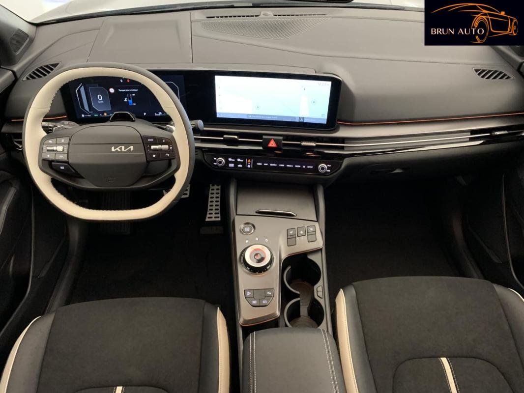 Kia Sportage - Photo 38