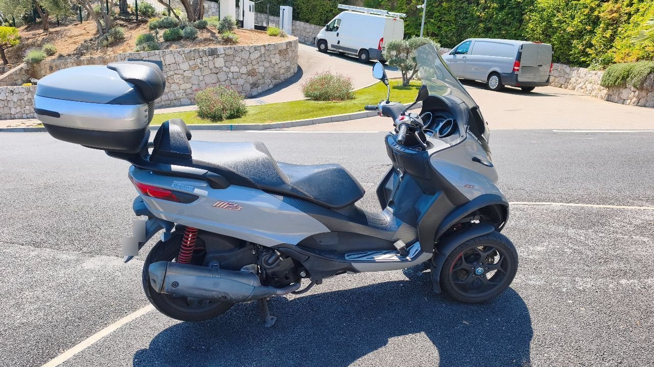 Piaggio MP3 - Photo 1