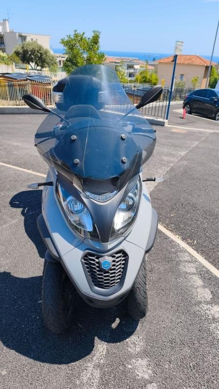 Piaggio MP3 - Photo 4