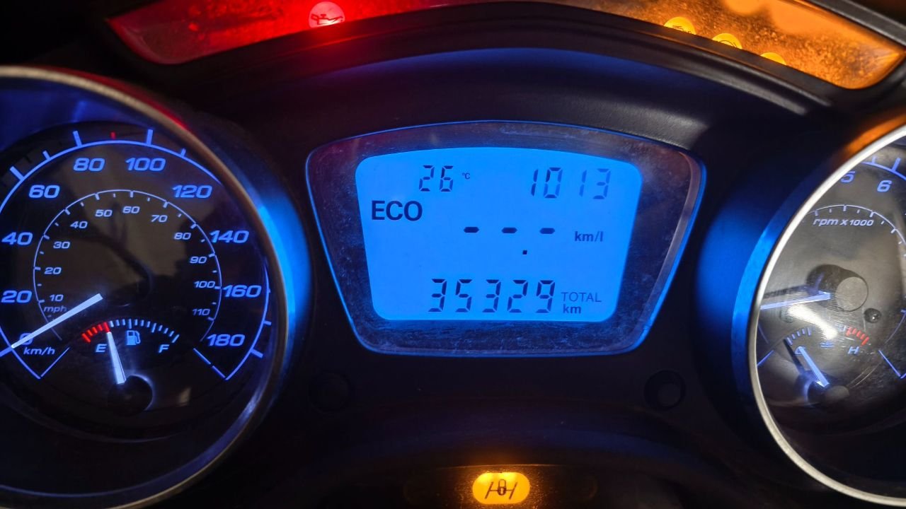 Piaggio MP3 - Photo 5