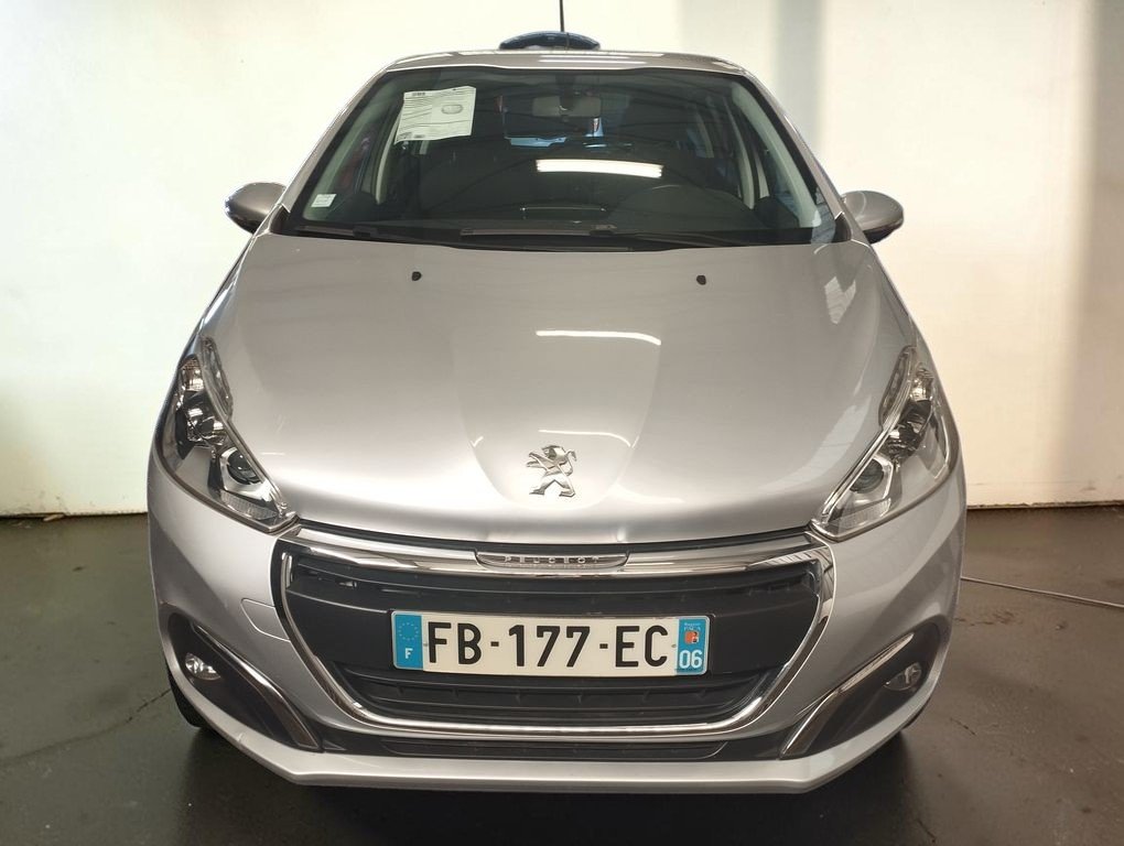 Peugeot 208 - Photo 4