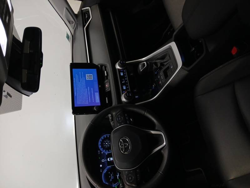 Toyota RAV4 - Photo 11