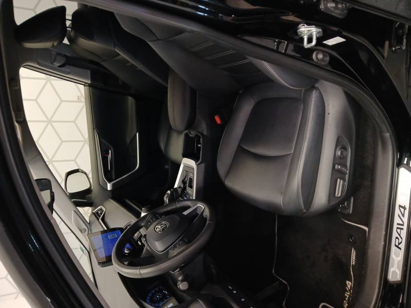 Toyota RAV4 - Photo 10