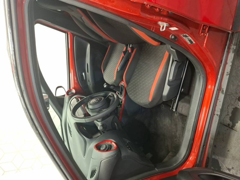 Toyota aygo x - Photo 10
