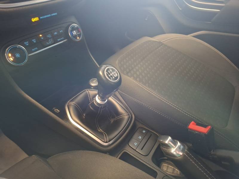 Ford Fiesta - Photo 18