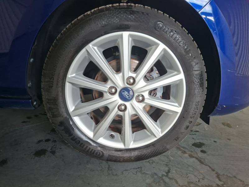 Ford Fiesta - Photo 6