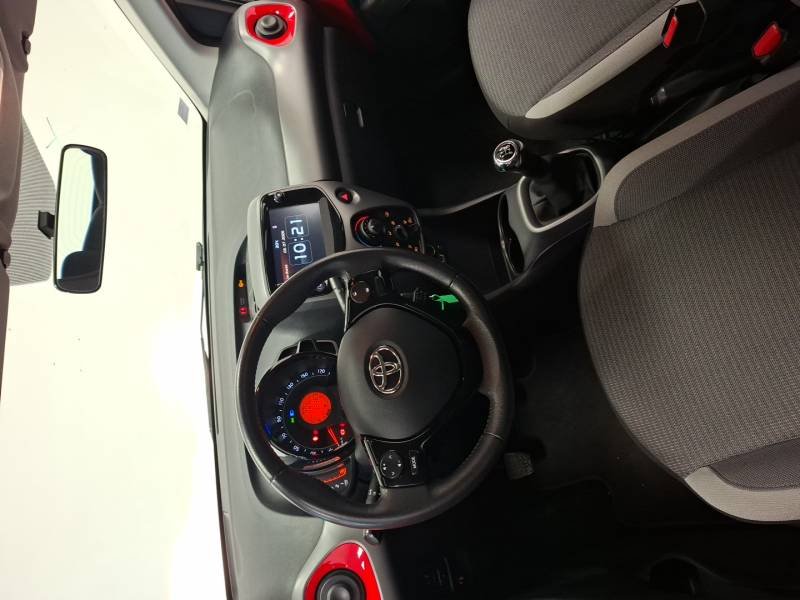 Toyota Aygo - Photo 11