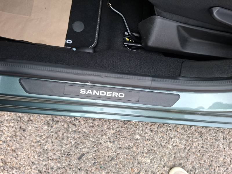 Dacia Sandero - Photo 30