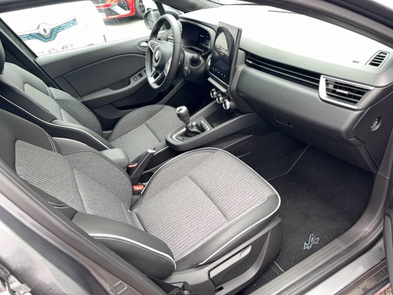 Mitsubishi Colt - Photo 12