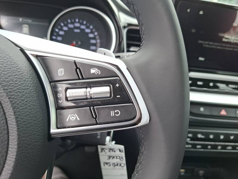 Kia CEED - Photo 29