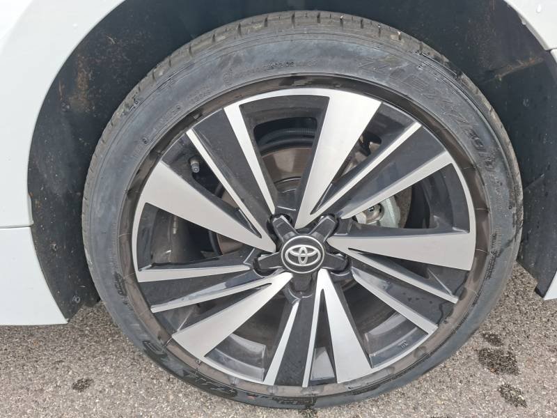 Toyota Corolla - Photo 13