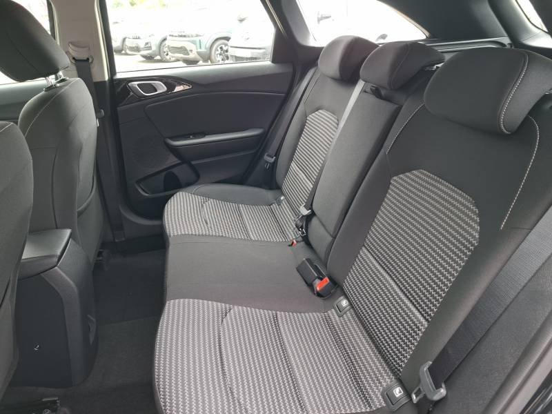 Kia CEED - Photo 14