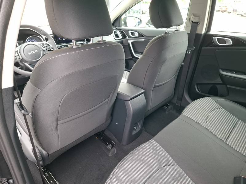 Kia CEED - Photo 15