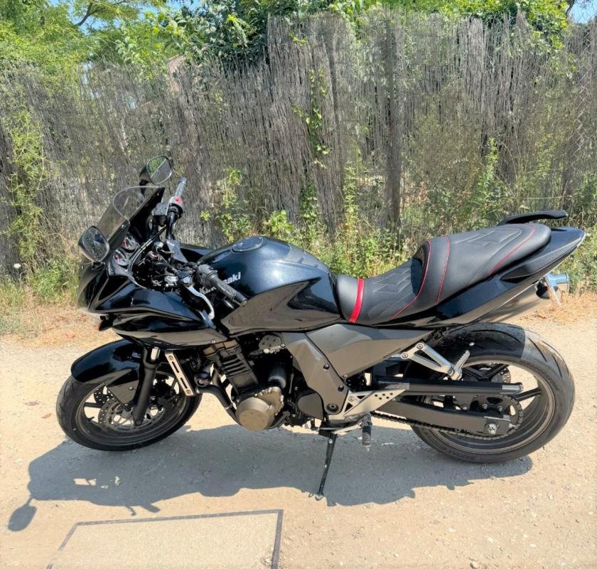 Kawasaki Z750 - Photo 1
