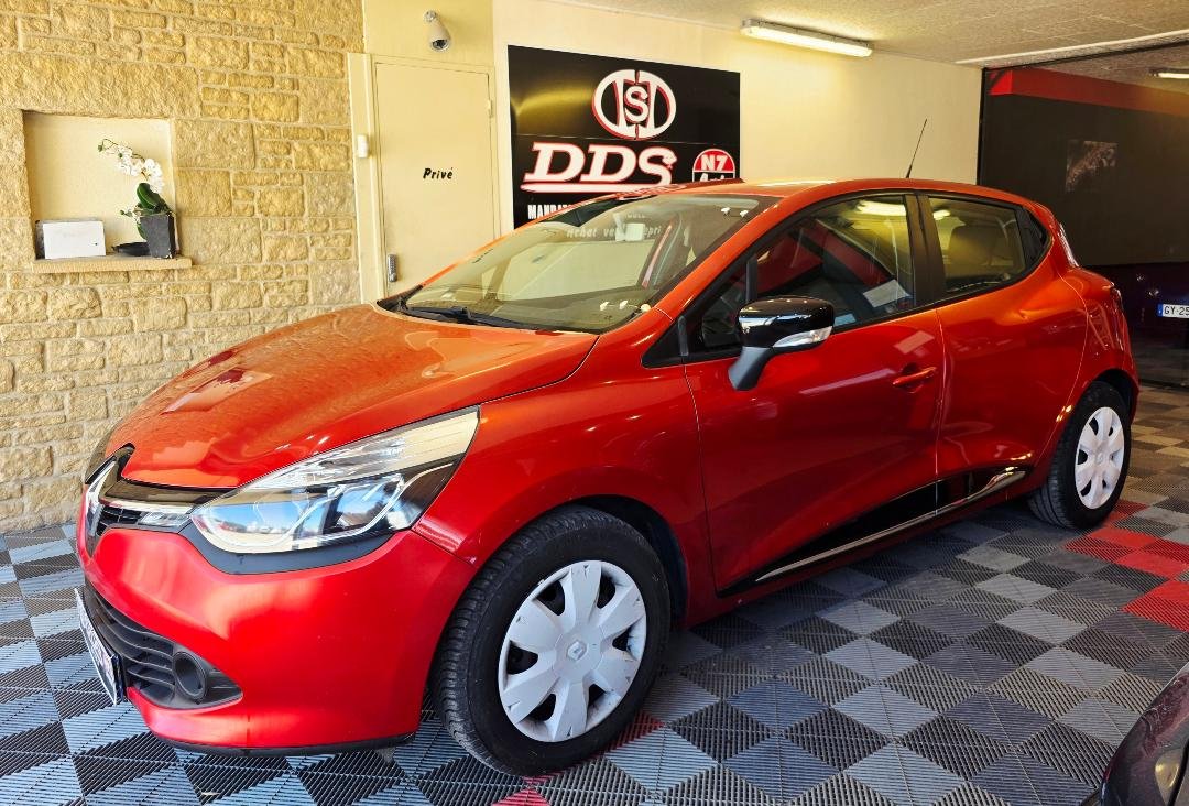 Renault Clio - Photo 1